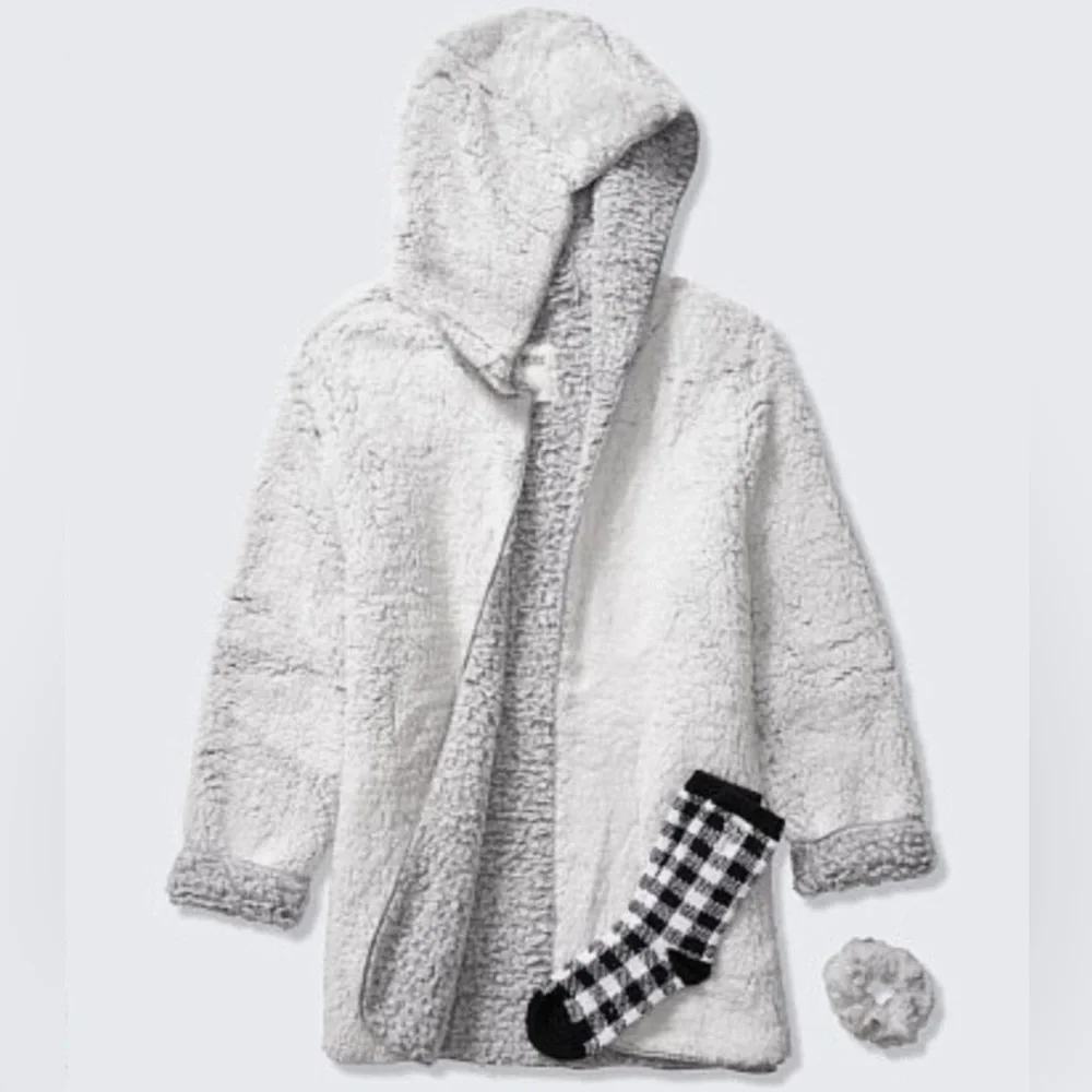 VS Pink Cozy Sherpa Set Grey Gray Cardigan One Sz Fits Most Lot Bundle New NWT - Picture 1 of 10
